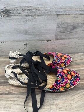 Manebí Embroidered Espadrille Lace Up Flats Women’s EU 38 US 7.5 Boho